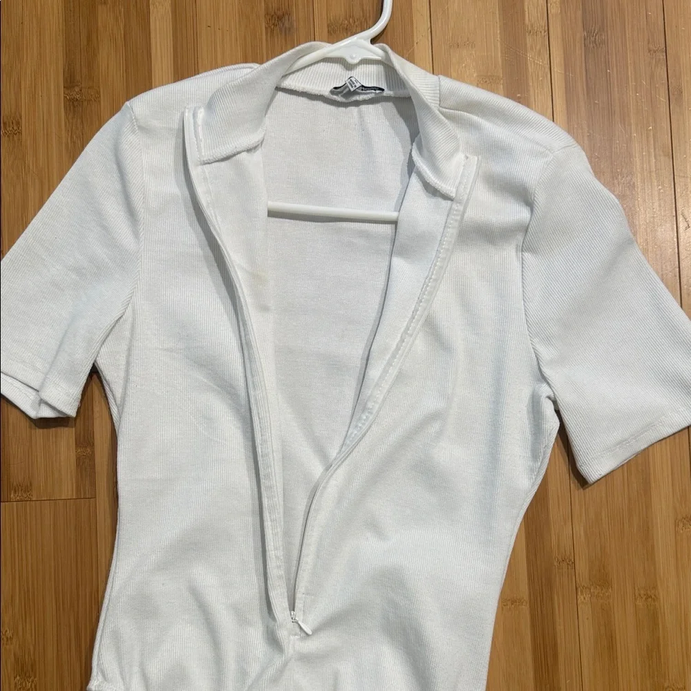 White Short-Sleeve One-Piece Bodysuit - Picture 2 of 4